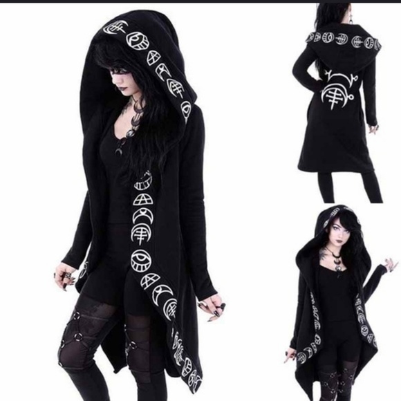 🌘 NWOT Crescent Moon Hoodie 🌒 - Picture 2 of 3